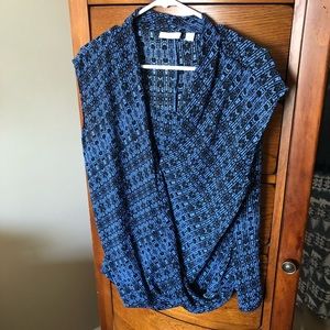 Short sleeve layered top